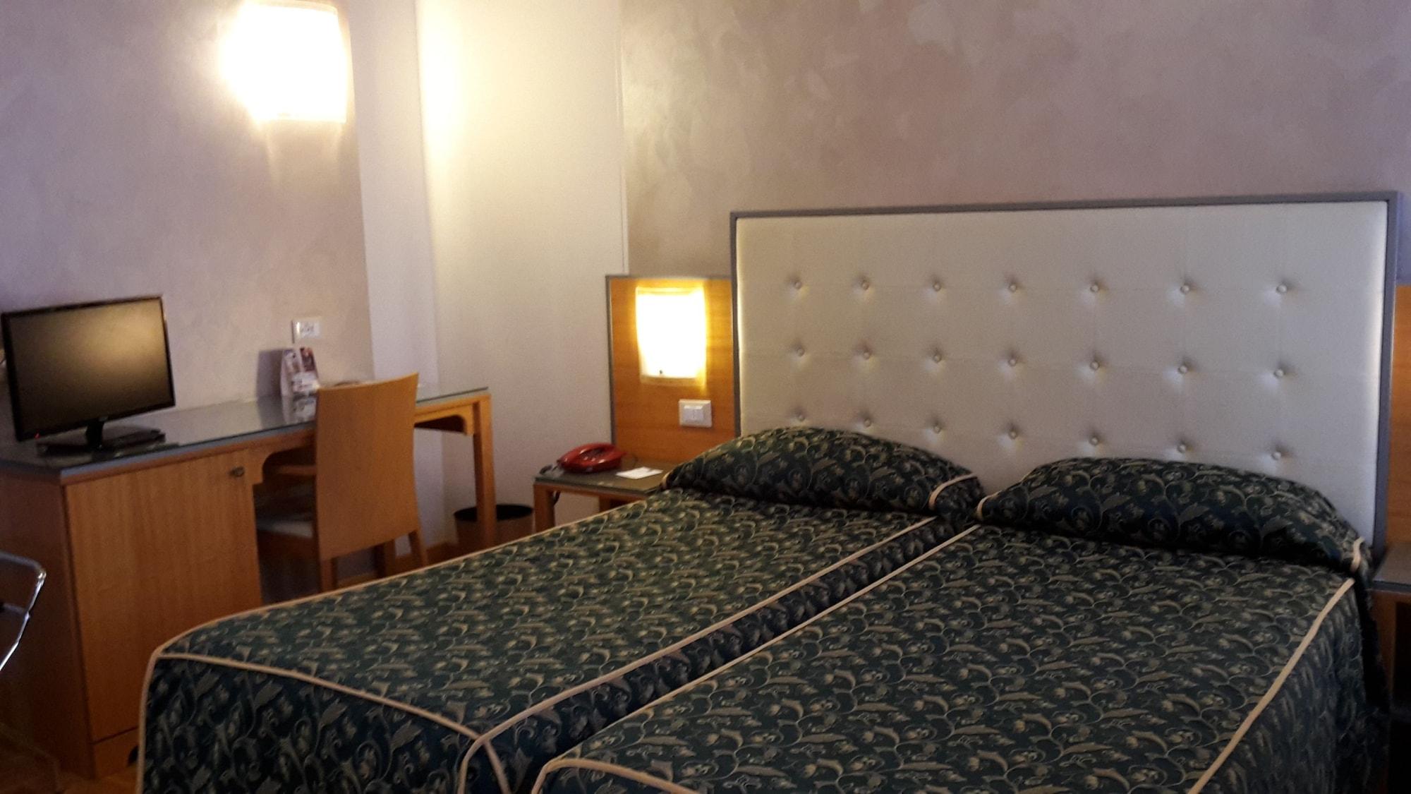 Hotel Riviera Segrate Extérieur photo