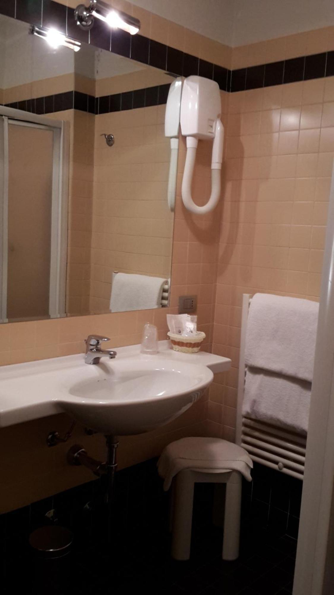 Hotel Riviera Segrate Chambre photo